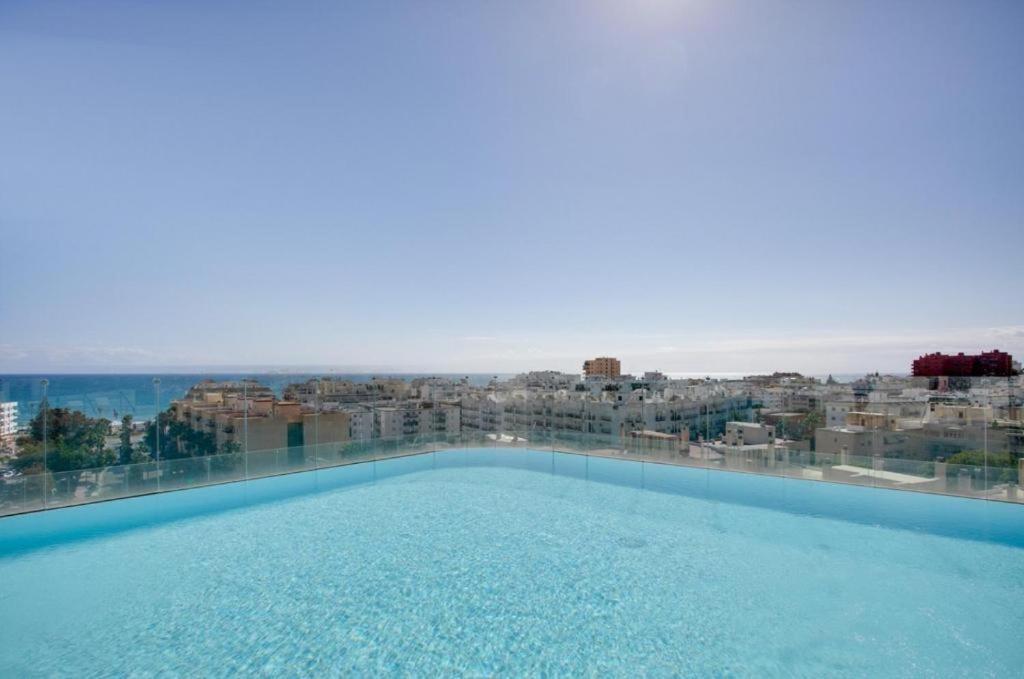 Keywise Family Luxury Infinity Beach & Golf Estepona Exteriör bild