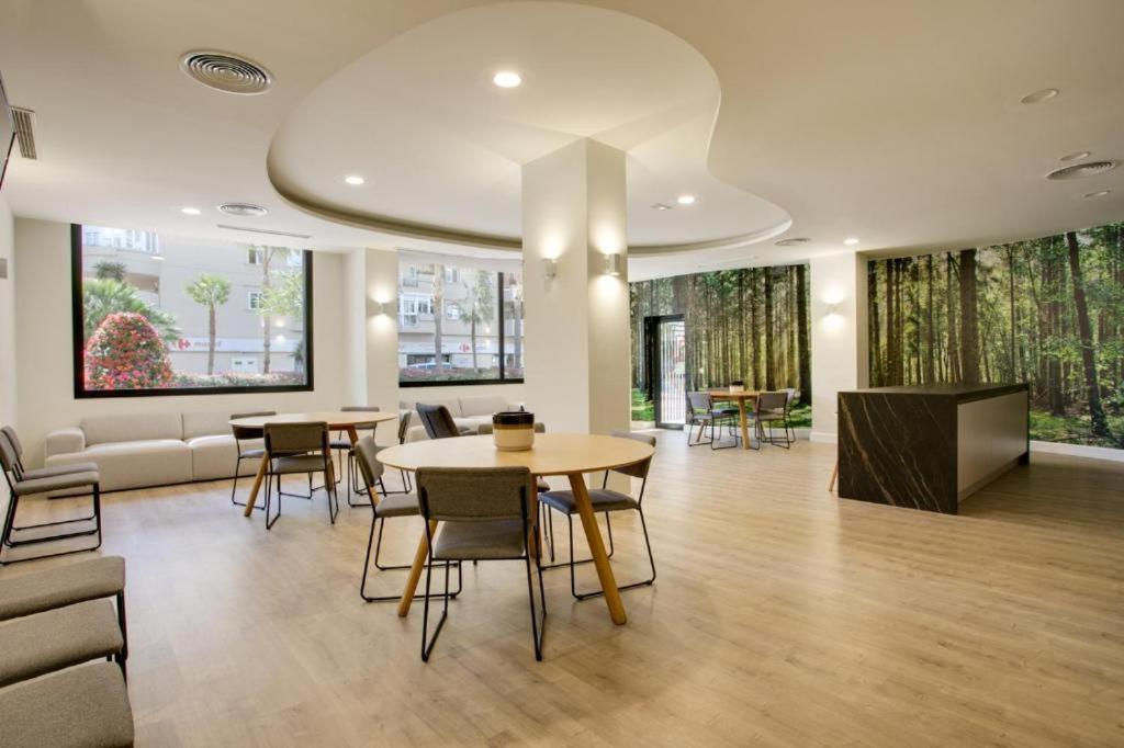 Keywise Family Luxury Infinity Beach & Golf Estepona Exteriör bild