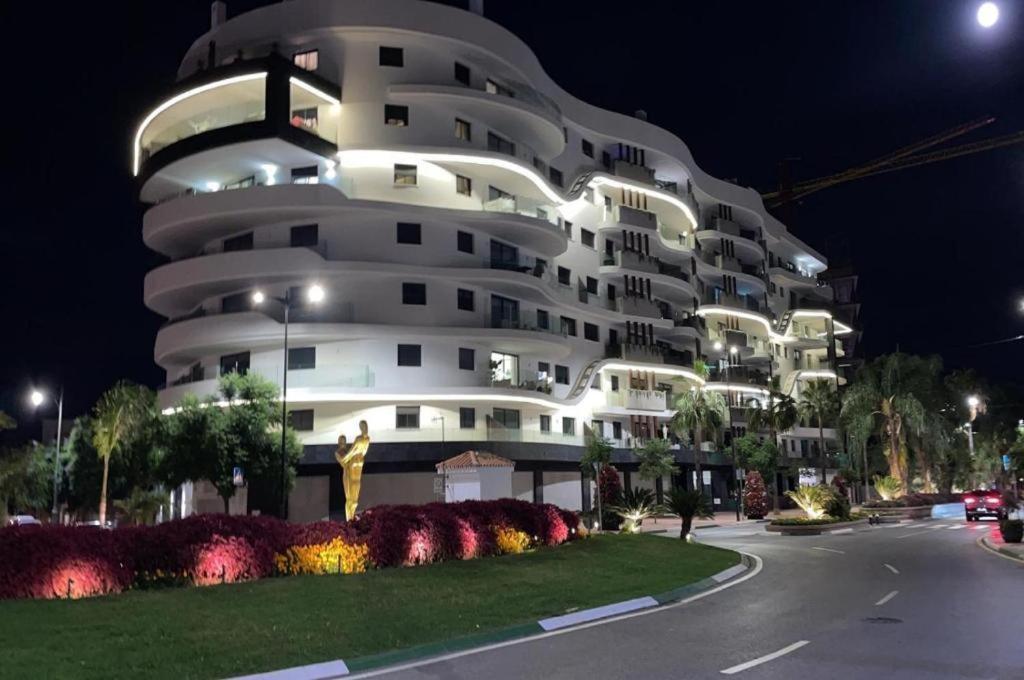 Keywise Family Luxury Infinity Beach & Golf Estepona Exteriör bild